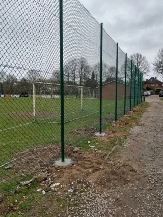 Ballfangzaun in Leipzig - fachgerechte Ausführung vor Ort